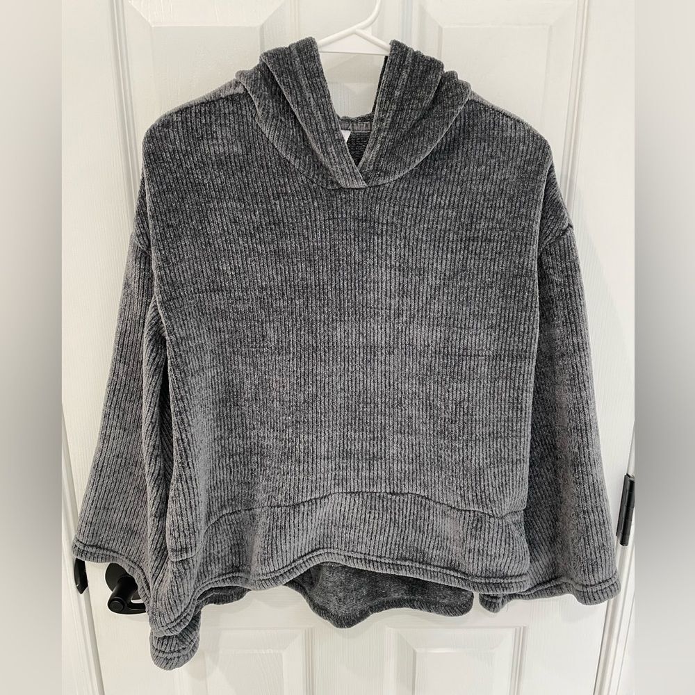 Gilligan & O’Malley Soft Gray Lounge Wear Hoodie Sweatshirt Bell Sleeve Size S - Picture 1 of 7